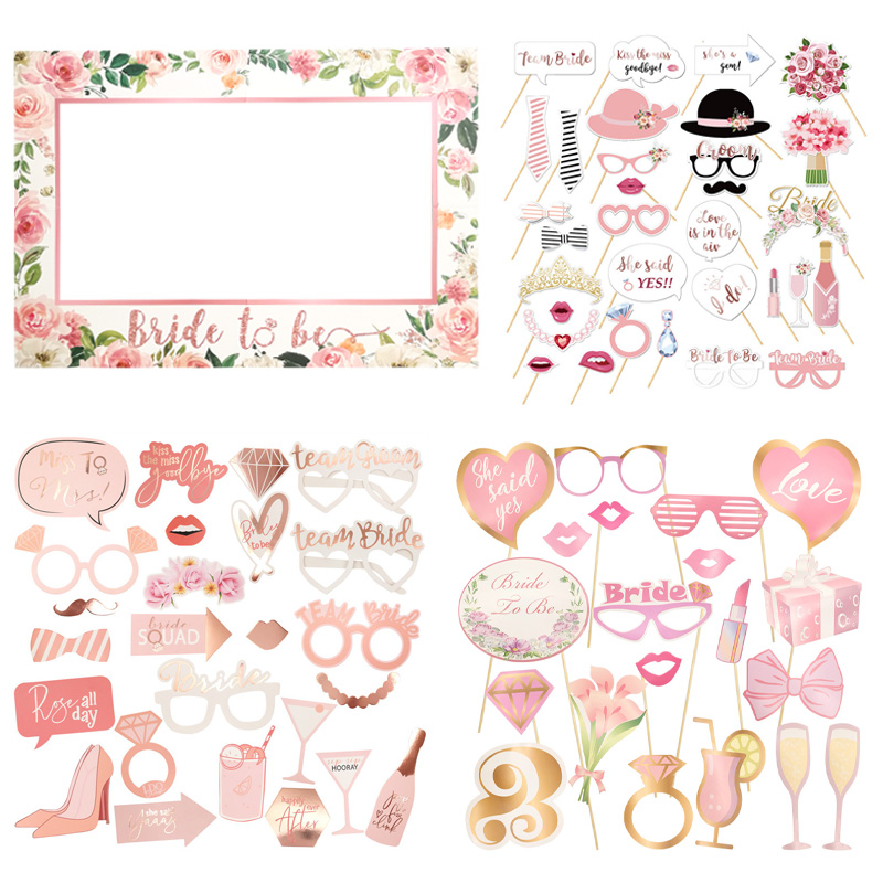 Photo Booth Frame - Cô Dâu Được Cụ Hóa Trang